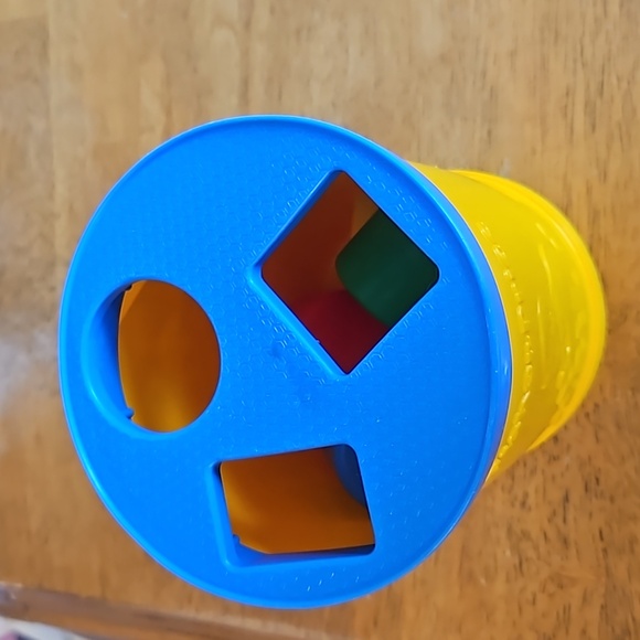 Vintage Fisher Price Shape Sorting Toy - Picture 2 of 5